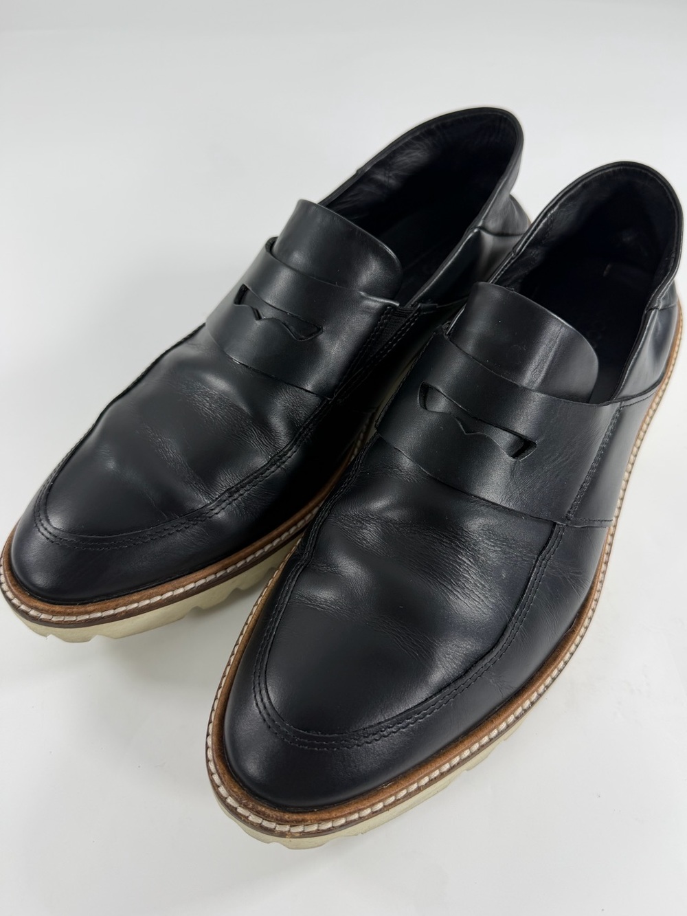 ECCO Dress Loafers Women’s EU 40 US 9 Black Leather Lug Sole Slip On Shoes